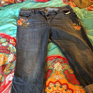 Embroidered Boyfriend Jeans size 18